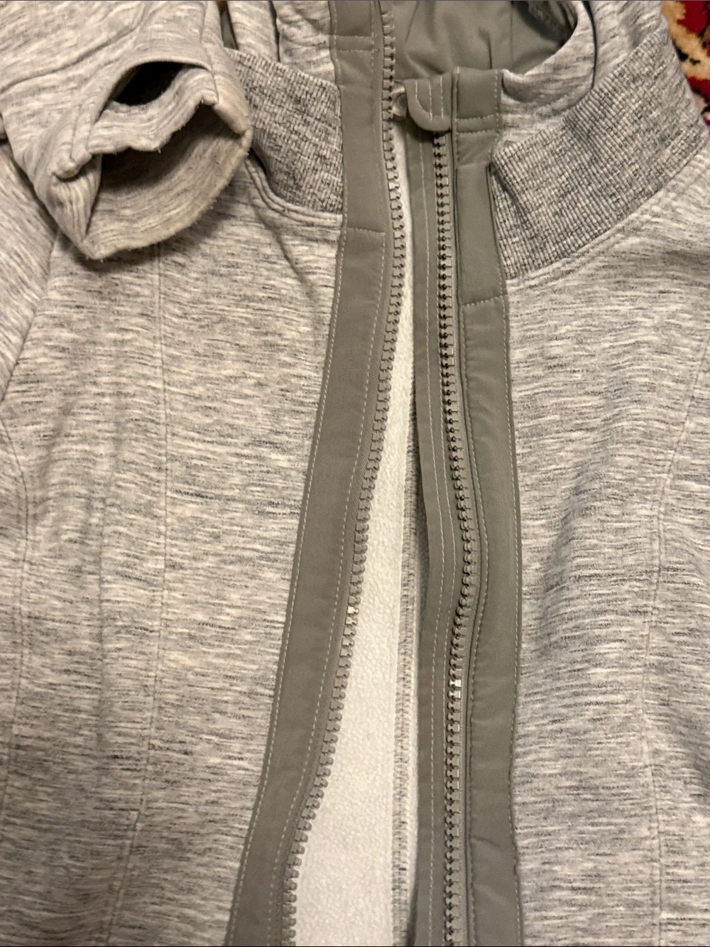 ATHLETA light gray jacket (2)